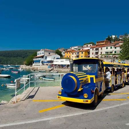 Mobile Homes In 50088 Vakantiepark Rabac