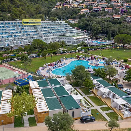 Aldeamento Turístico Mobile Homes In 50088