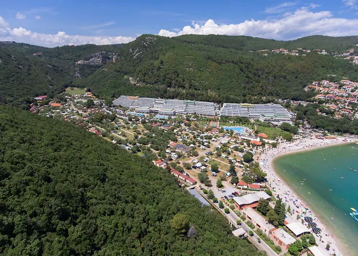 Mobile Homes In 50088 Üdülőpark Rabac